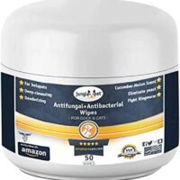 Antifungal Antibacterial Medicated Wipes for Dogs & Cats - with