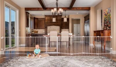 Regalo 192-Inch Super Wide Adjustable Baby Gate and Play Yard 4-In-1