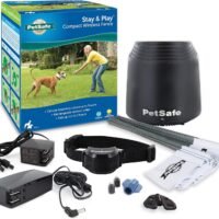 PetSafe Stay & Play Compact Wireless Fence for Dogs and Cats from the